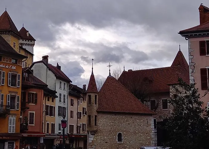 1 Passage Du Chateau